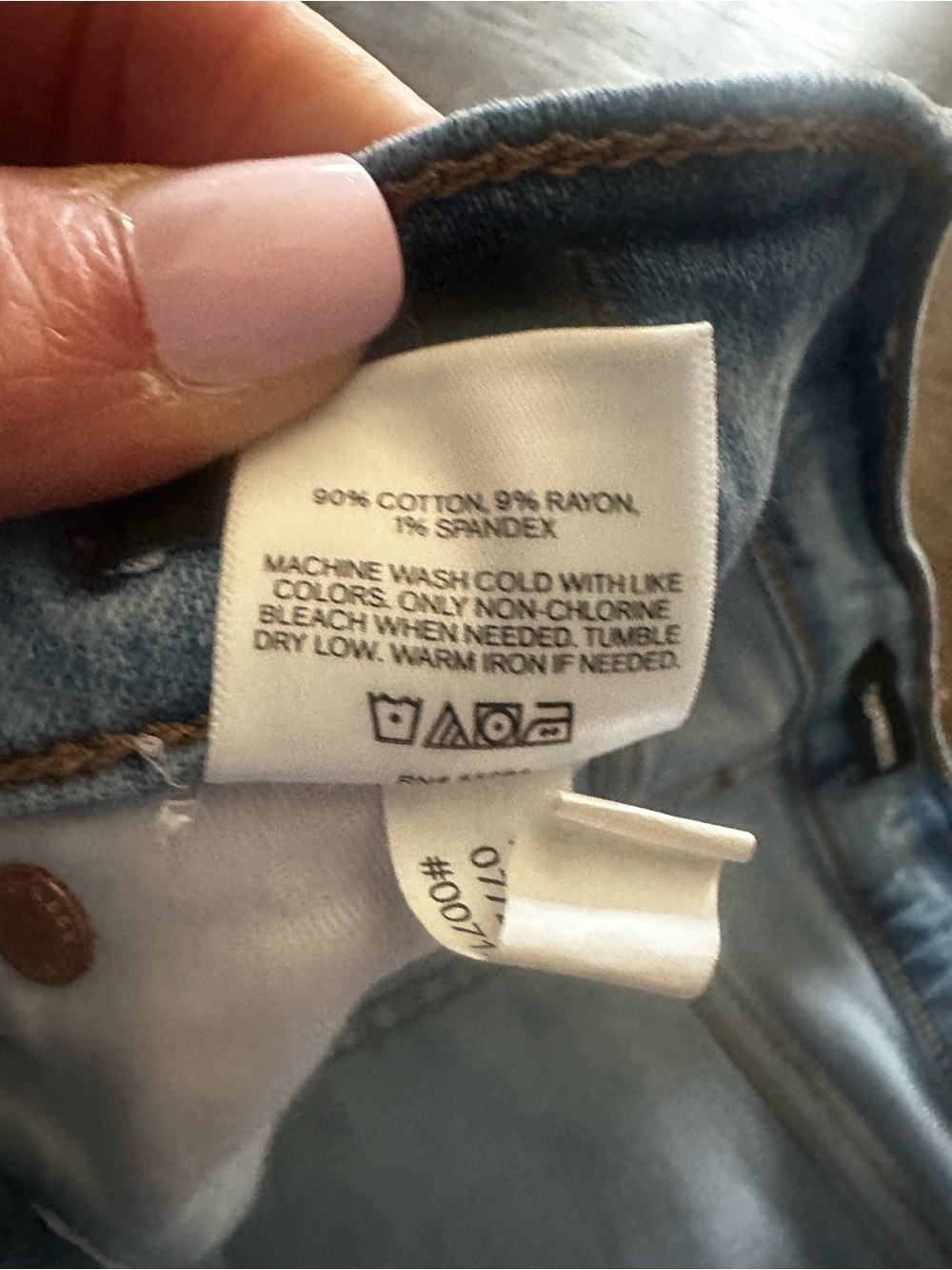 Women’s Express Light Blue Flared Jeans. High Rise. Size 2R. - Picture 5 of 5